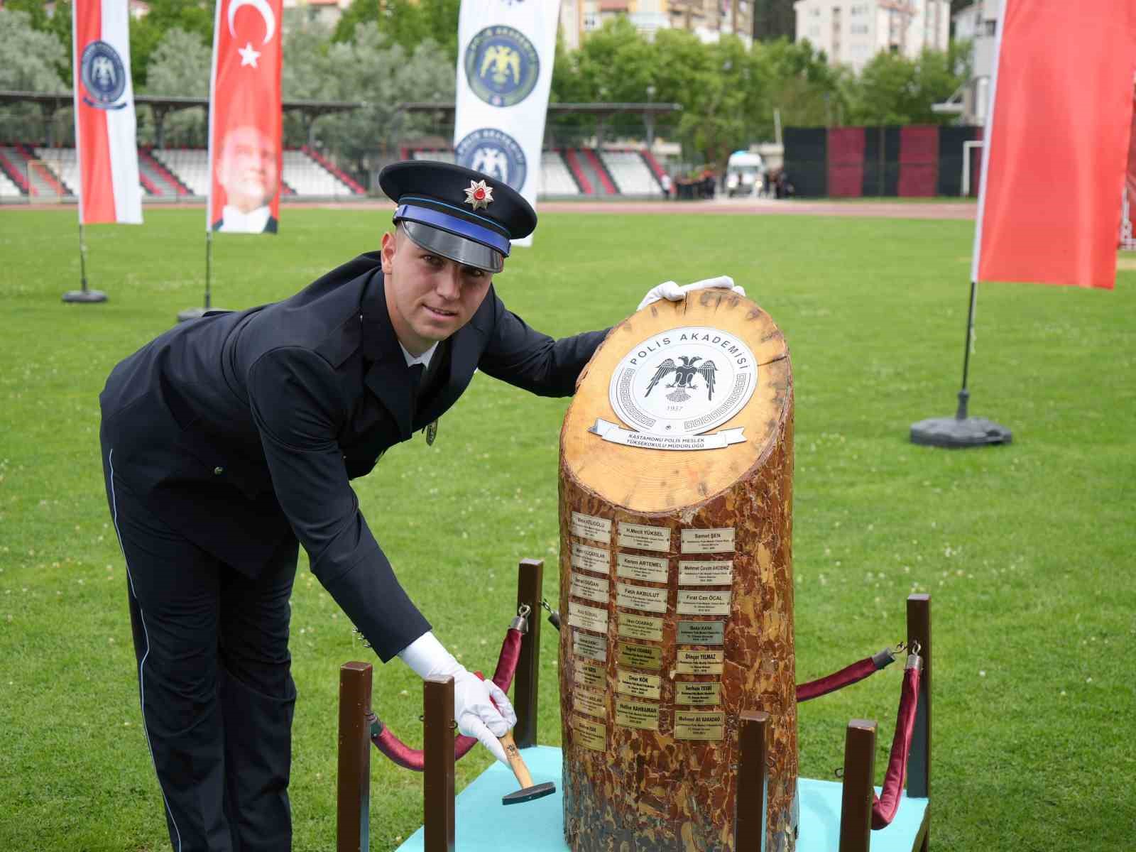 Kastamonu’da eğitimlerini tamamlayan 479 polis adayı törenle mezun oldu