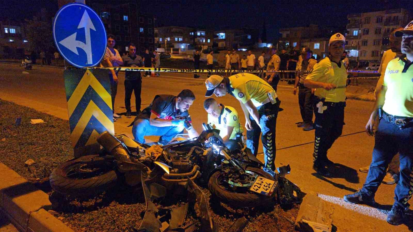 Nizip’te iki motosiklet çarpıştı: 4 yaralı