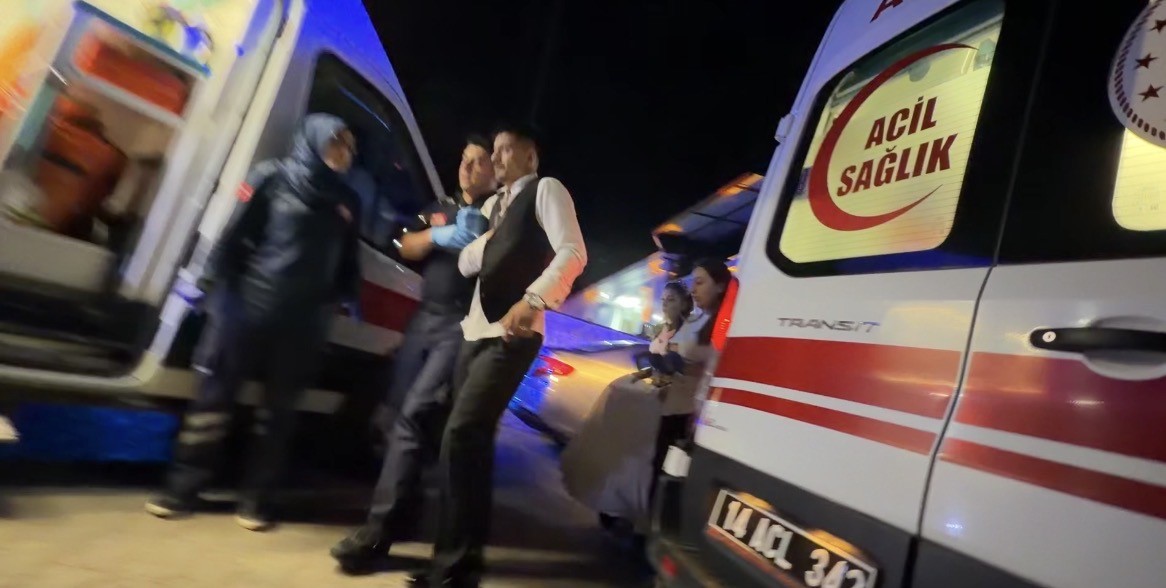 Bolu’da düğünde meydan kavgası: Damat dahil 3 yaralı