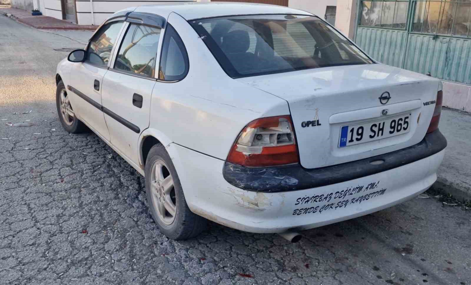 Çorum’da alkollü sürücü park halindeki 4 araca çarptı: 175 bin lira ceza yedi