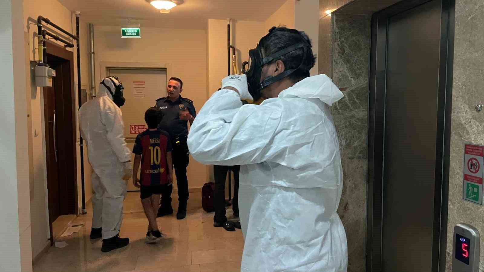Karaman’da 6 katlı apartmanda böcek ilacı alarmı: Bina sakinleri tahliye edildi