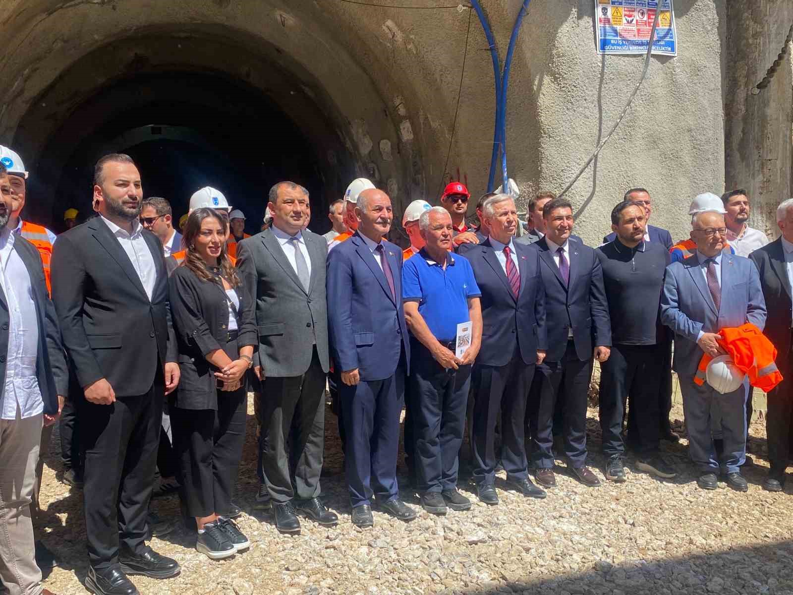 ABB Başkanı Mansur Yavaş: "Seçmen başka bir partiyi tercih etmek isteseydi zaten onu seçerdi"