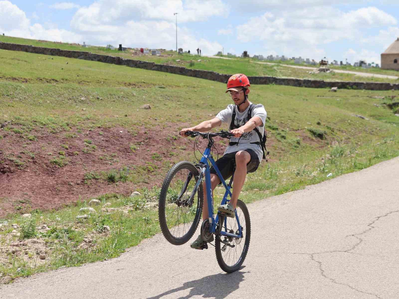 "Terörsüz Türkiye" için 20 km pedal çevirdiler