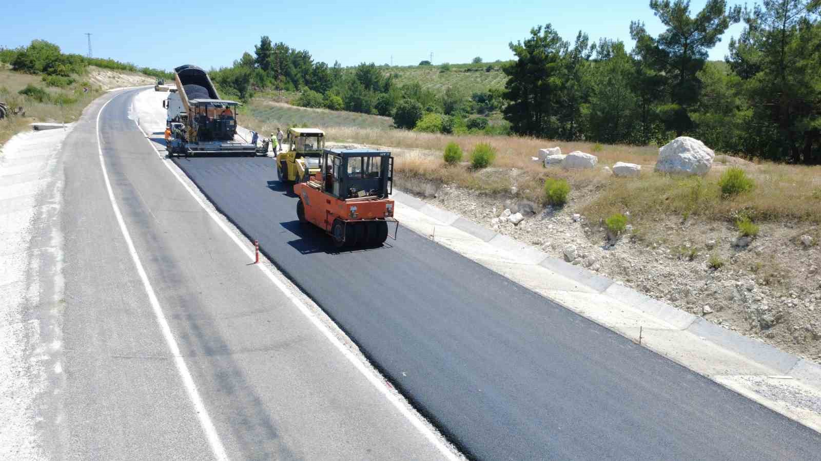 Demirci’de ulaşım yatırımları hız kazandı