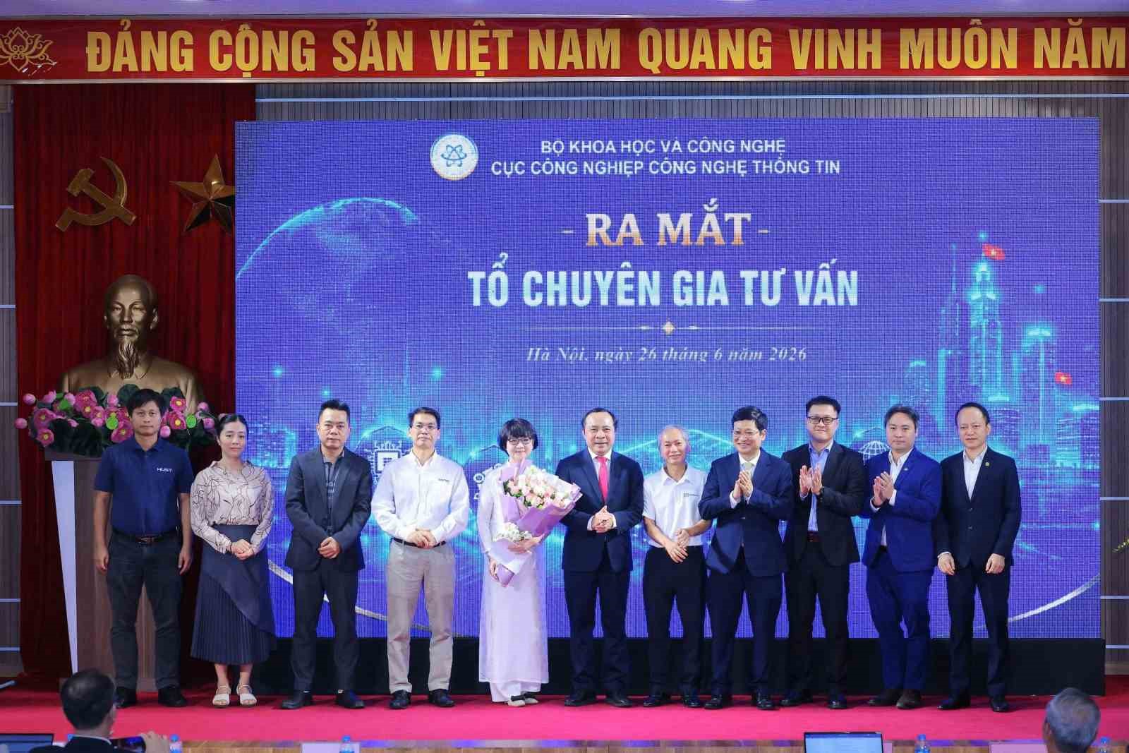 Vietnam’da ilk Ulusal Yarı İletken Çip Üretim Destek Merkezi kuruldu