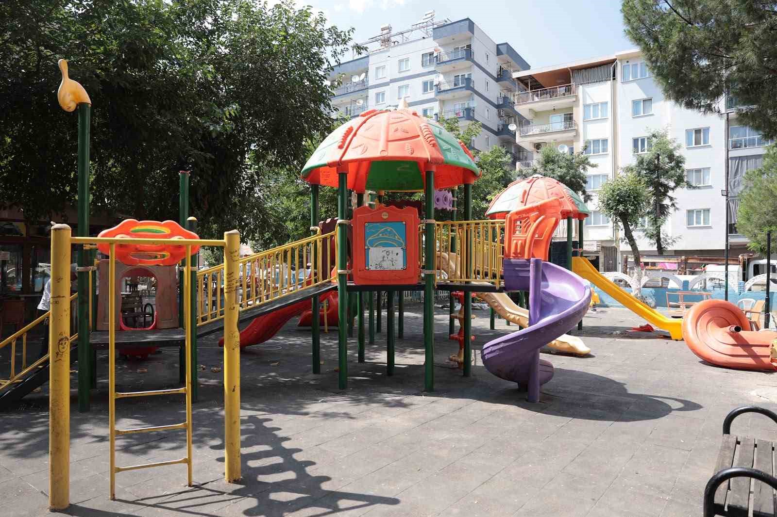 Başkan Kaya: "Çocuklarımız için parklarımızı yeniliyoruz"