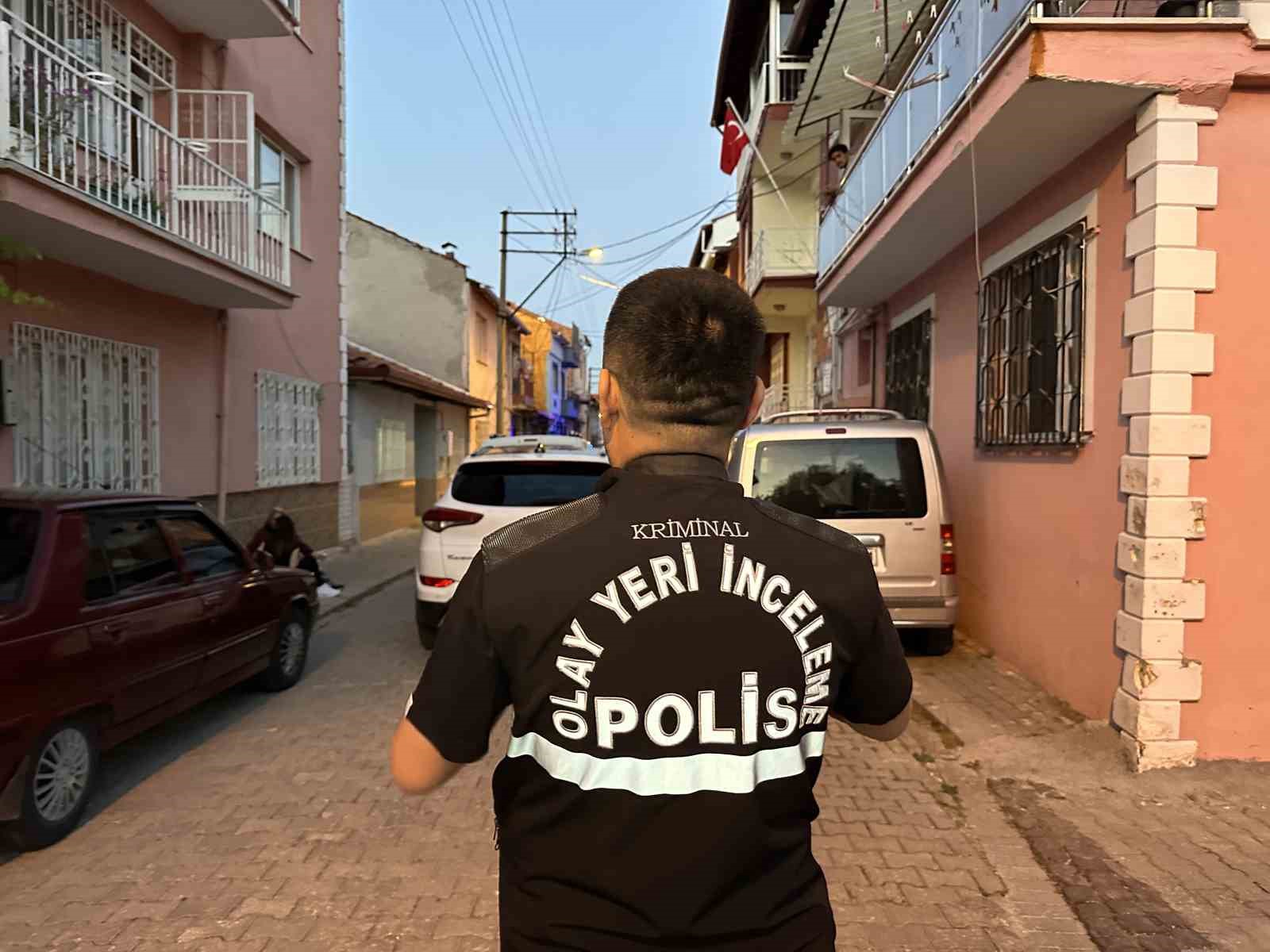 Uşak’ta balkondan düşen kadın hayatını kaybetti