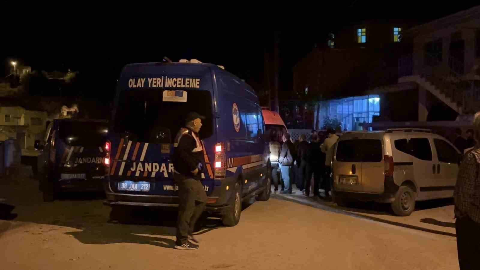 Kayseri’de cami cemaatine bıçaklı saldırı: 2 ölü