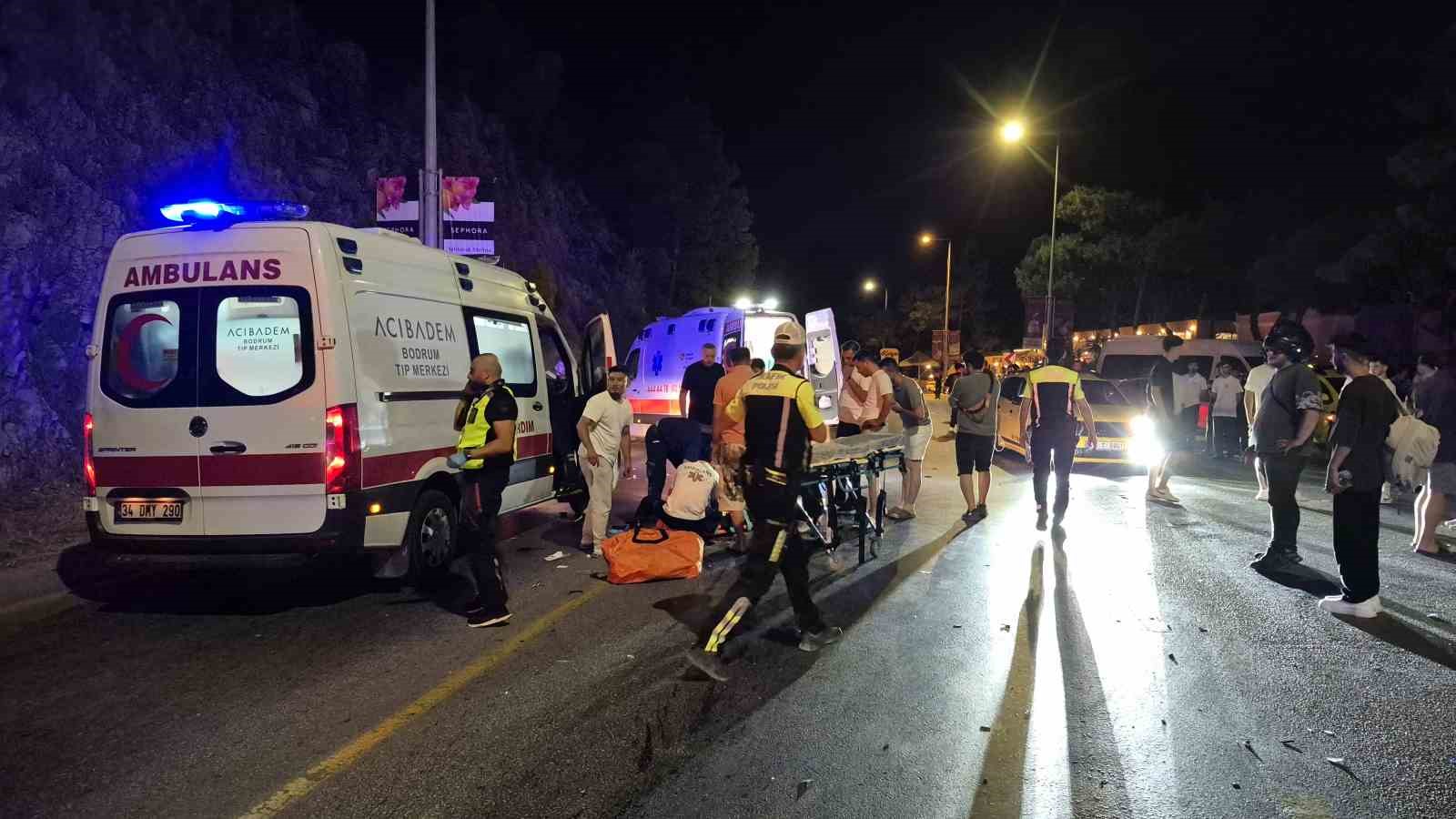 Bodrum’da taksi ile motosiklet çarpıştı: 1 ölü, 1 ağır yaralı