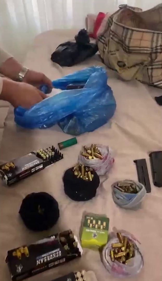 Faizle para vererek kumar bağımlılarını borç batağına düşüren tefecilere operasyon