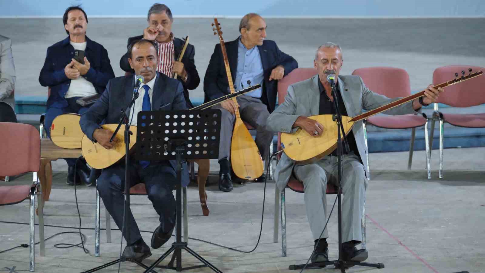 Yıldırım’dan Aşık Hüseyin Sümmanioğlu’na vefa