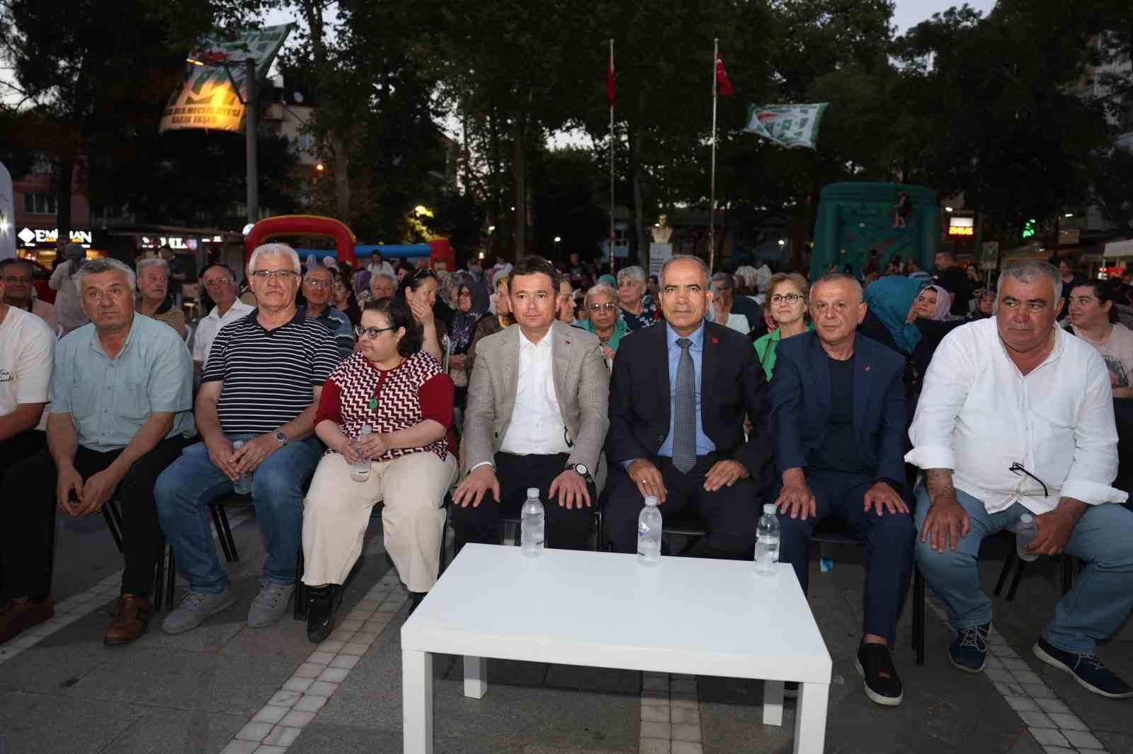 Başkan Erkan Aydın şenlik coşkusuna ortak oldu