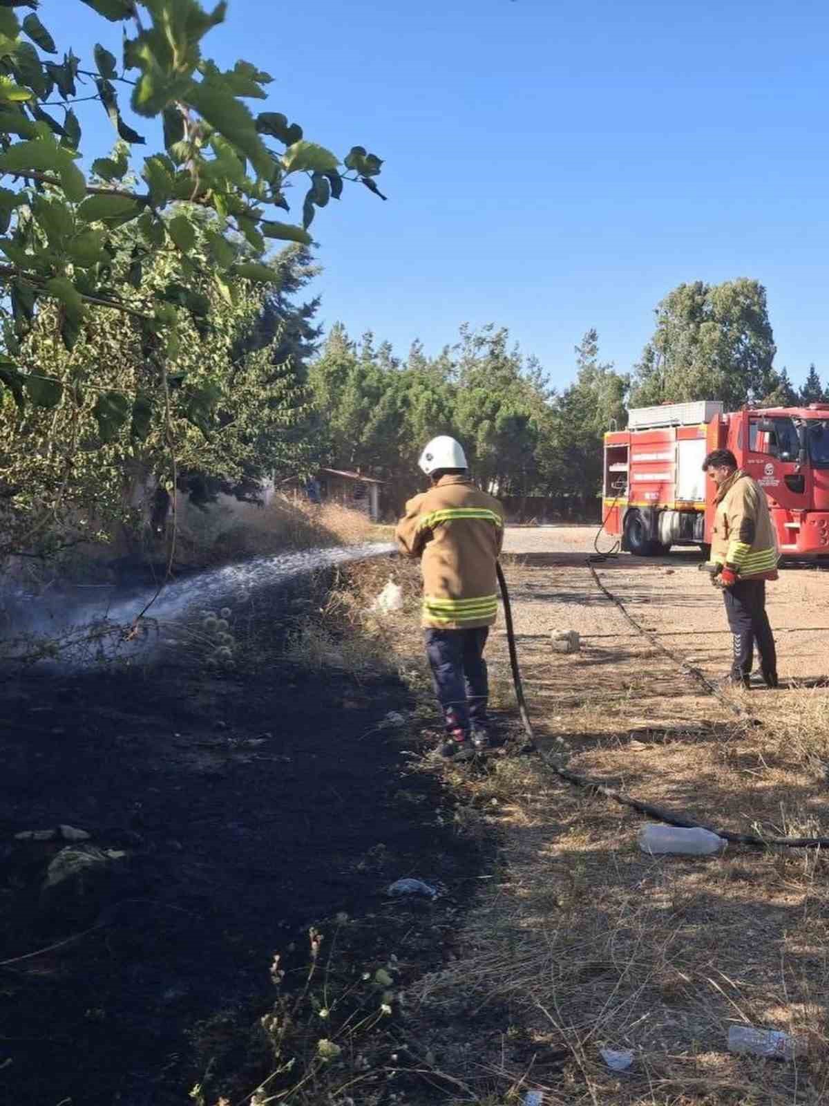 Hassa’da bahçe yangını