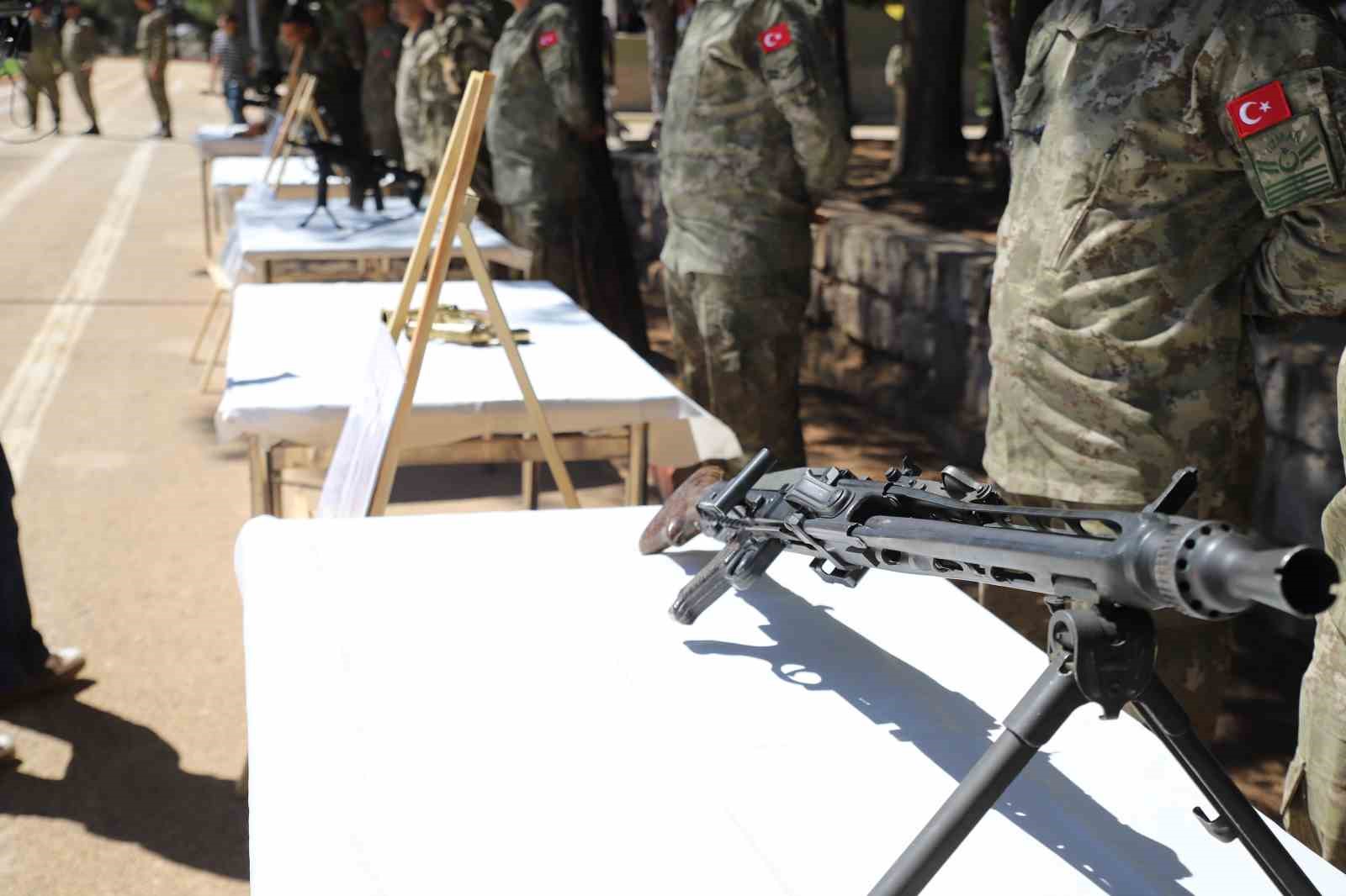 Gaziantep’te Türk Kara Kuvvetlerinin 2235’inci kuruluş yıl dönümü törenle kutlandı