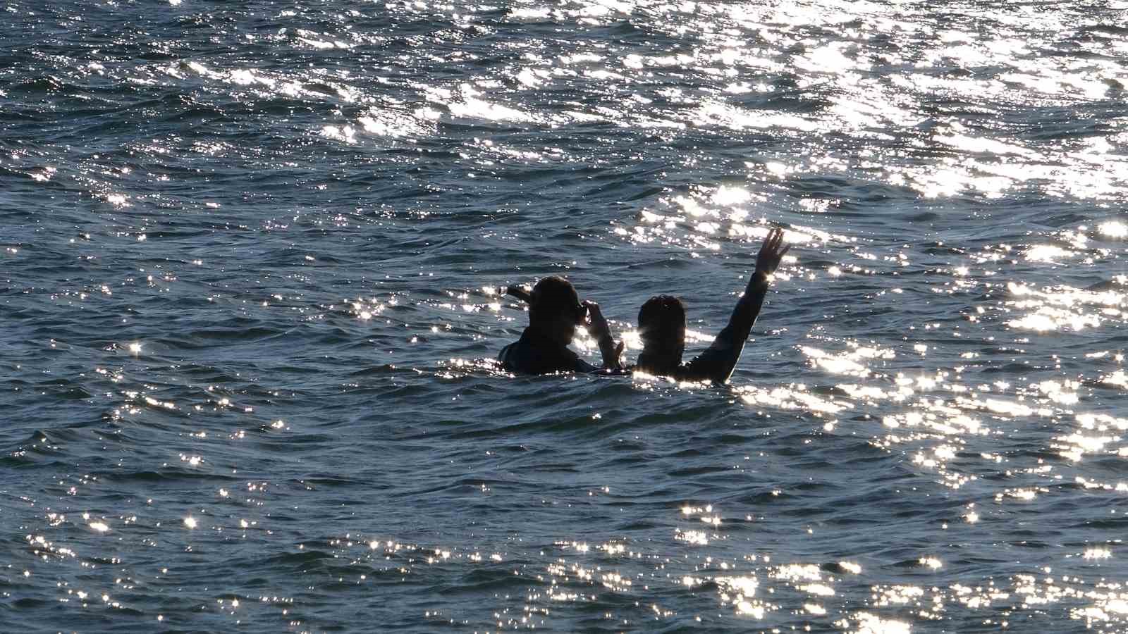 Çanakkale’de denizde kaybolan 14 yaşındaki kız aranıyor