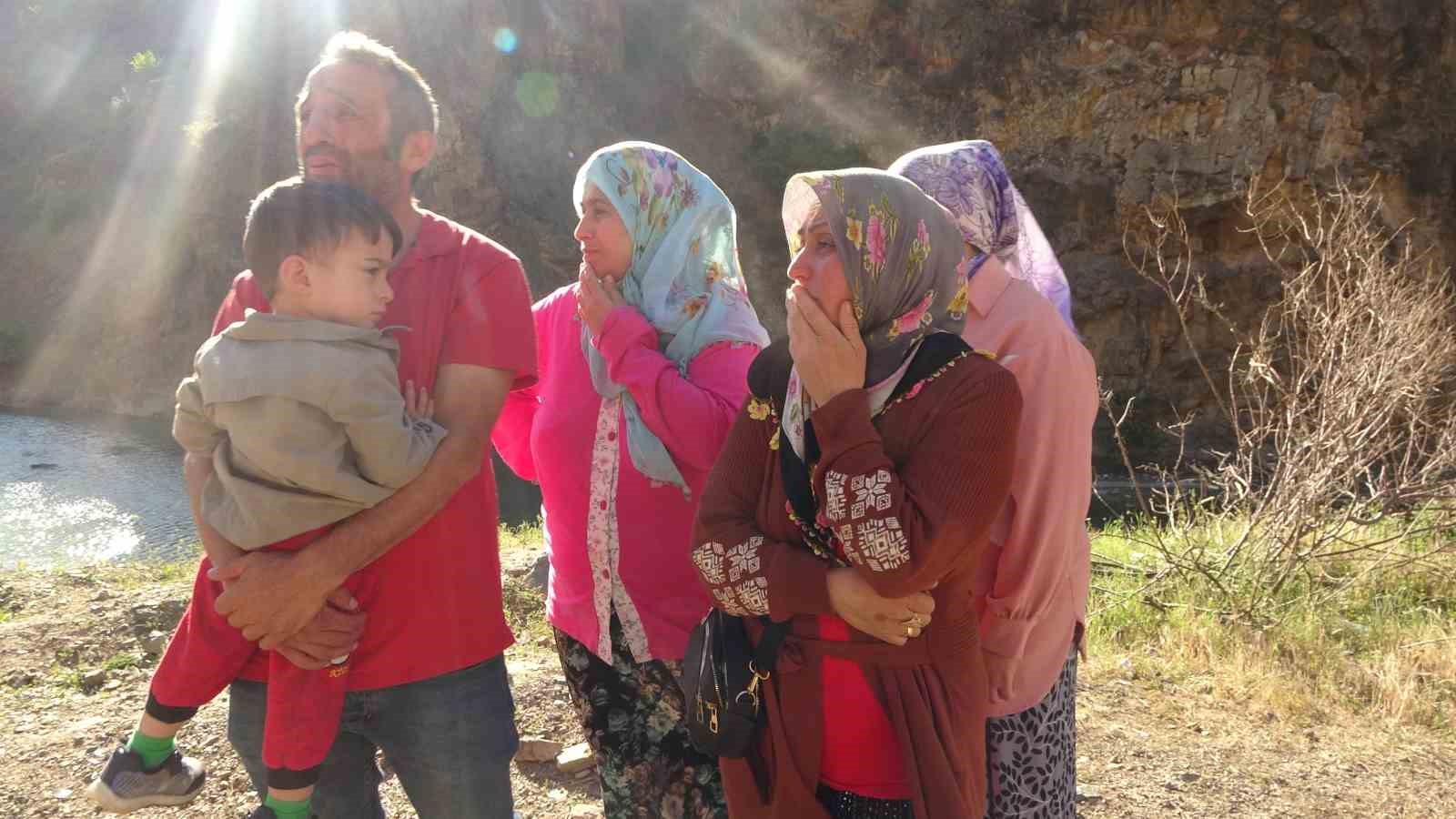 Artvin’de dereye uçan kamyondaki kayıp şahsın cansız bedenine 14 gün sonra ulaşıldı