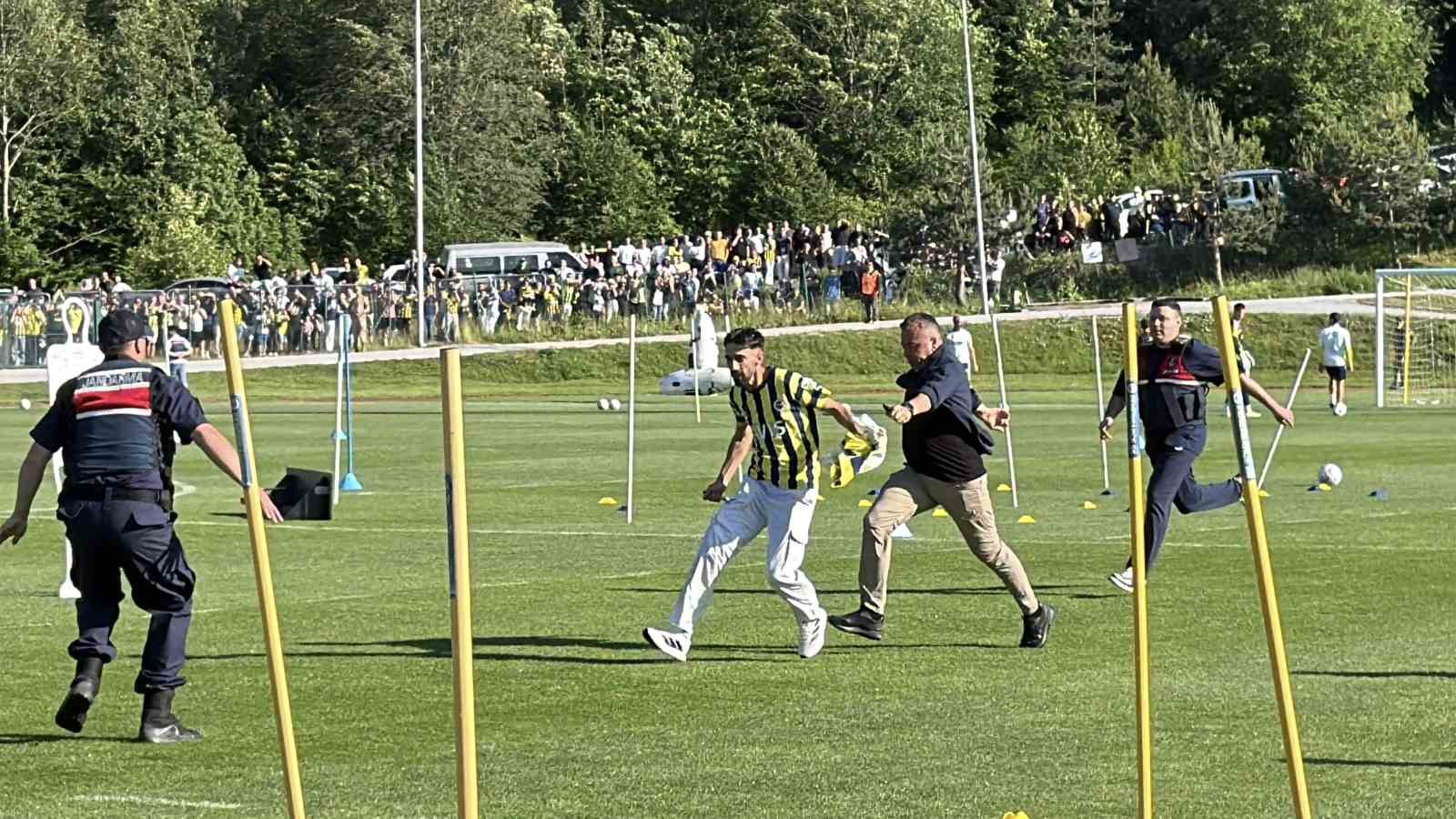 Topuk Yaylası’nda sarı-lacivert coşku: Fenerbahçe’yi 20 bin taraftar yalnız bırakmadı
