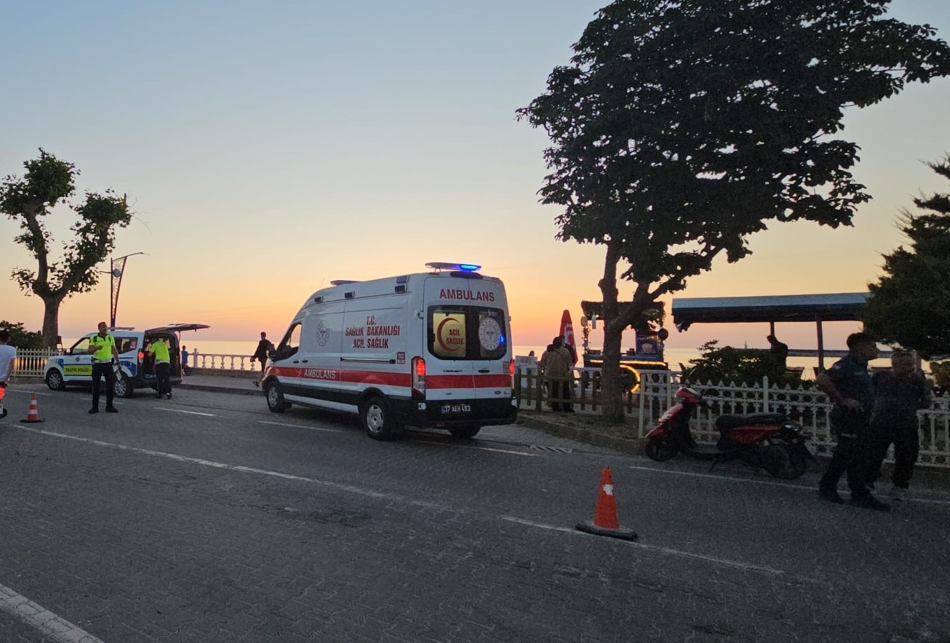 Kastamonu’da yayaya çarpan motosikletin sürücüsü yaralandı
