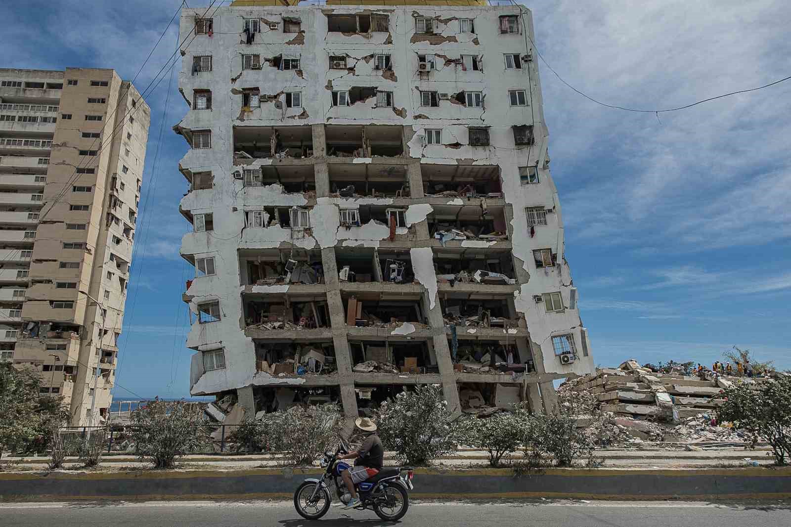 Venezuela’da can kaybı bin 450’ye yükseldi