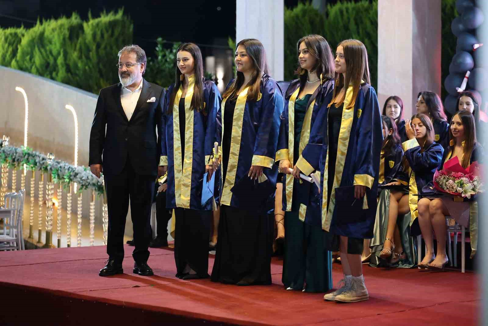Gürbüz, "Öğrencilerimizi yalnızca akademik başarıya değil, hayata hazırlıyoruz"