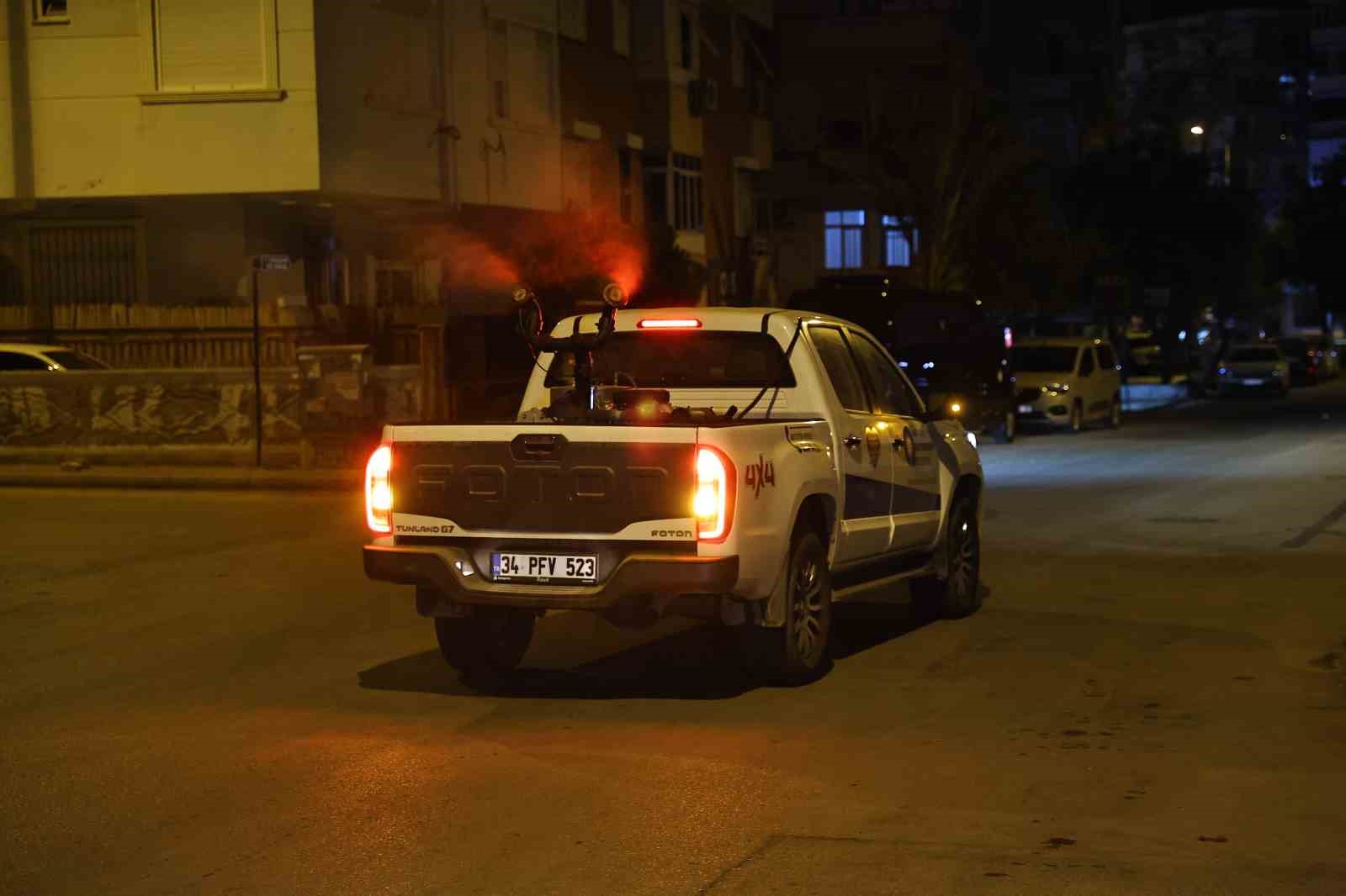 Büyükşehir’den gece vektör mesaisi