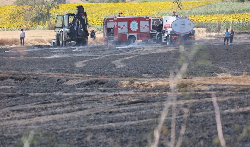 Tekirdağ’da tarım arazisinde çıkan yangın kısa sürede söndürüldü
