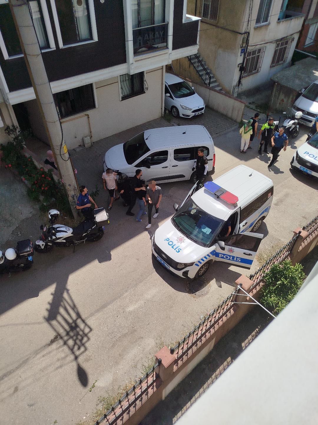 Misafir olarak bulunduğu evde başından vurulmuş halde bulunan genç kız hayatını kaybetti