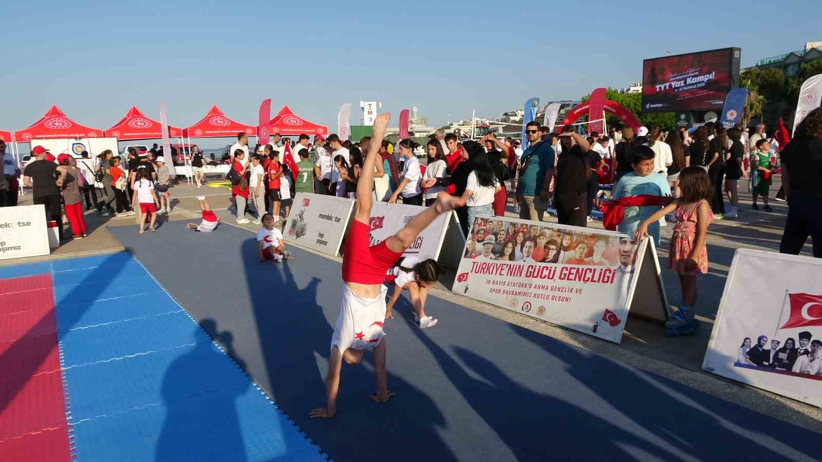 Samsun’da Yaz Spor Okulları coşkuyla açıldı