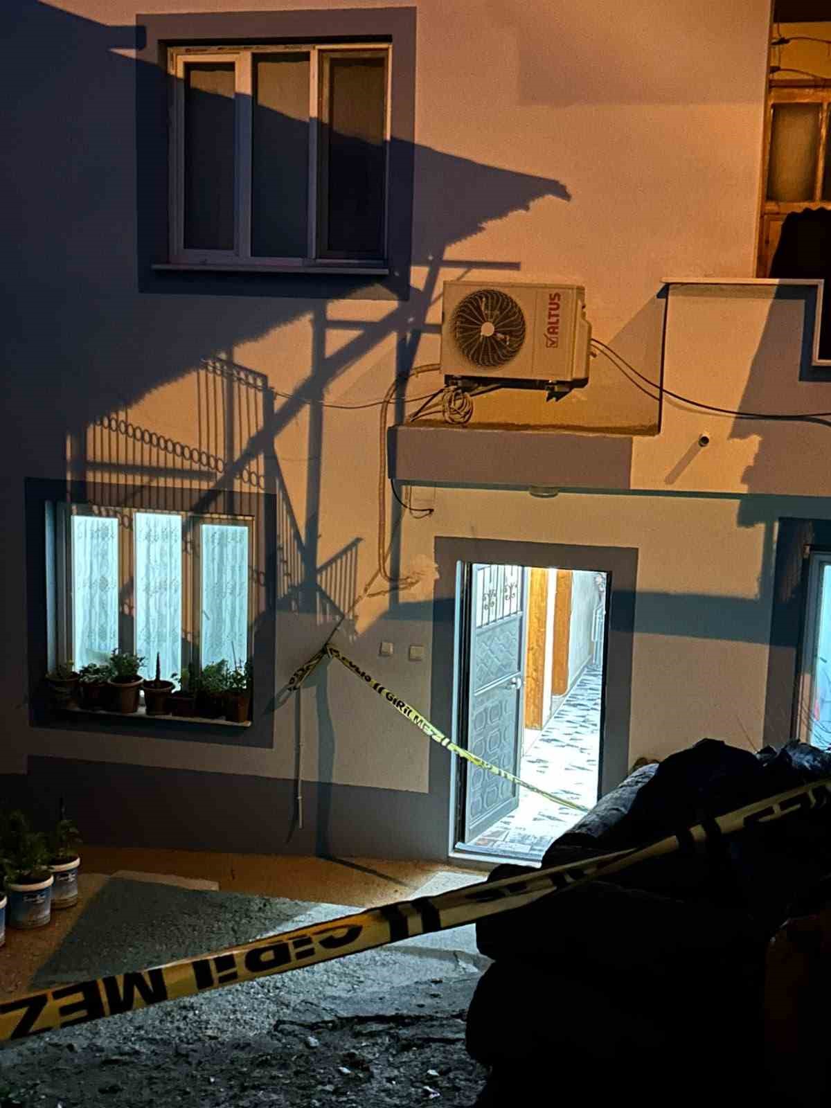 Rüyasında annesini gördü, rüya sandığı olayda annesini gerçekten öldürdü