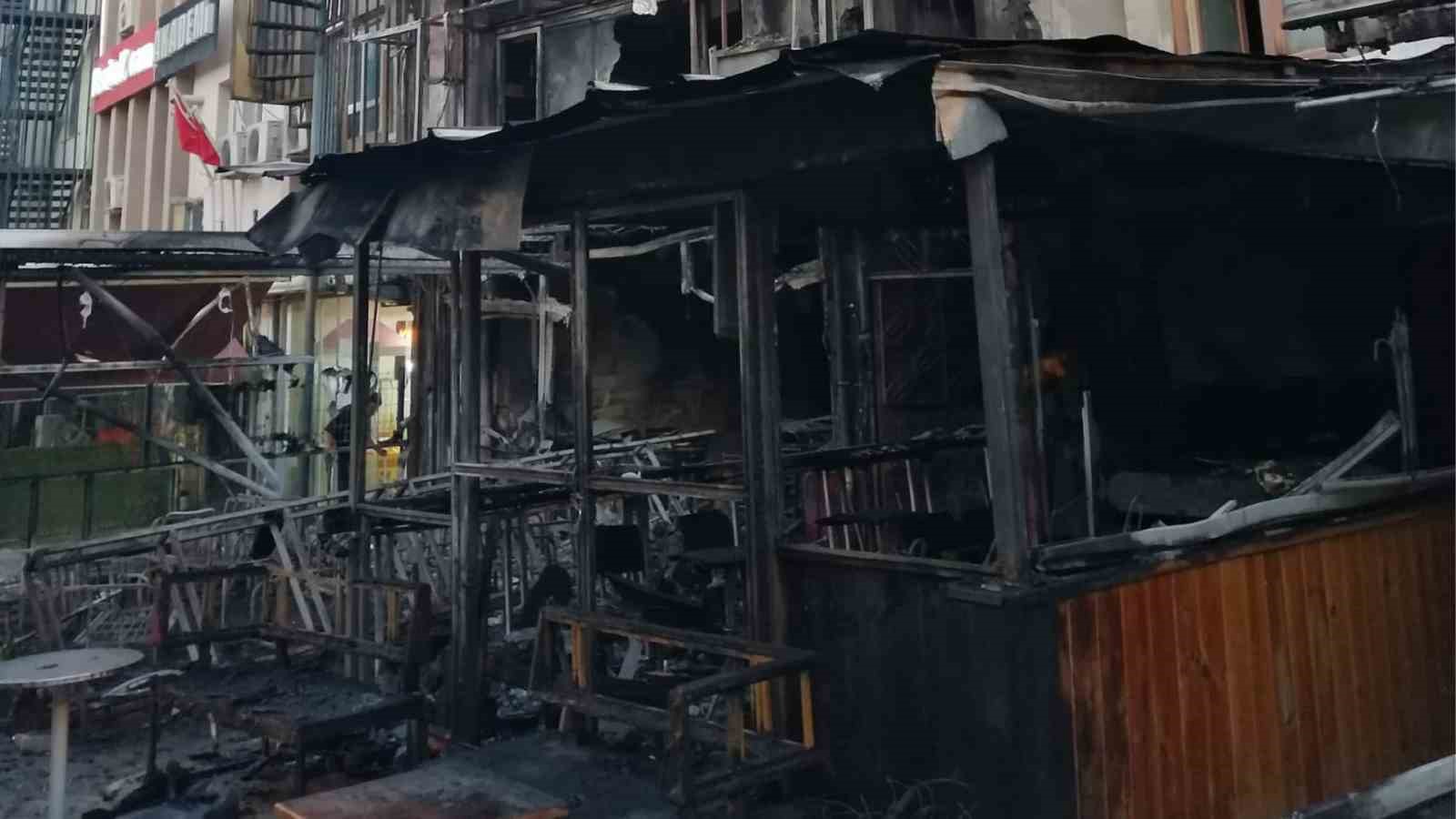 Kırıkkale’de iş yeri alev alev yandı