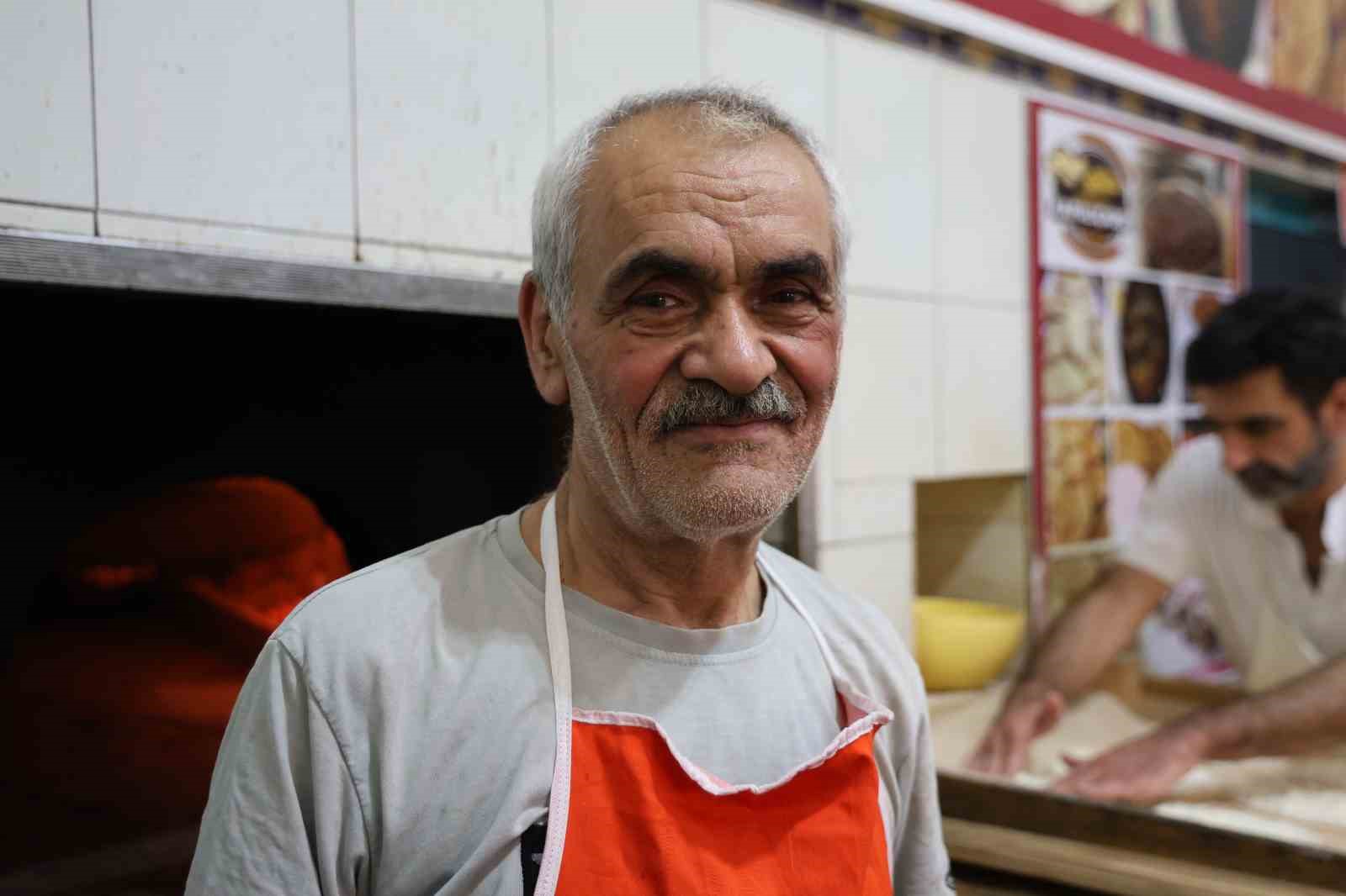 Sıcaklıkların artmasıyla, fırıncıların zorlu mesaisi başladı