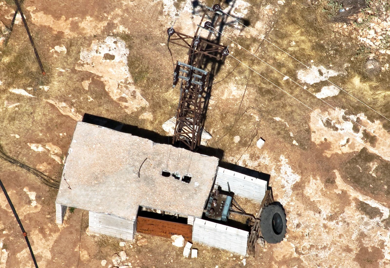Dronlarla 29 kaçak trafo ve anız yakanlar tespit edildi