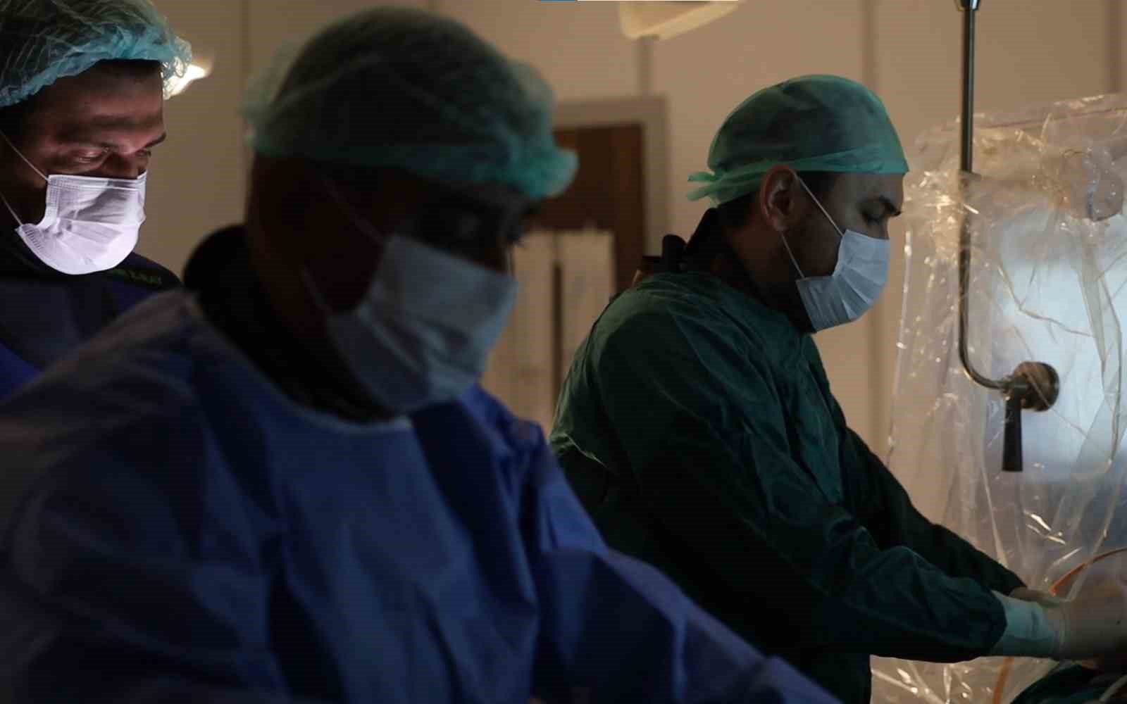 Dakikalarla yarışılan operasyonda hayat kurtaran müdahale