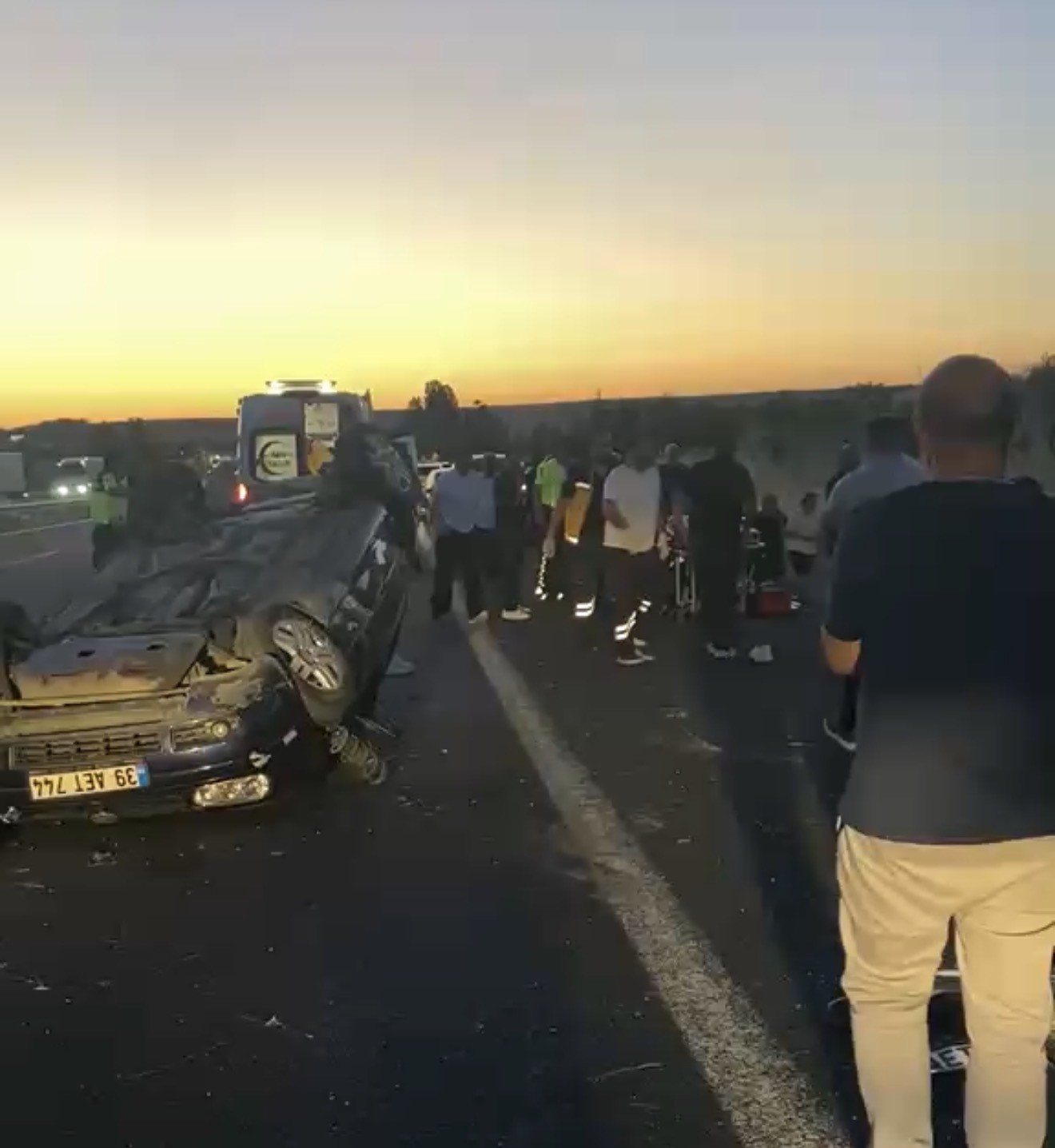 Lüleburgaz’da lastiği patlayan otomobil takla attı: 3 ölü, 1 yaralı