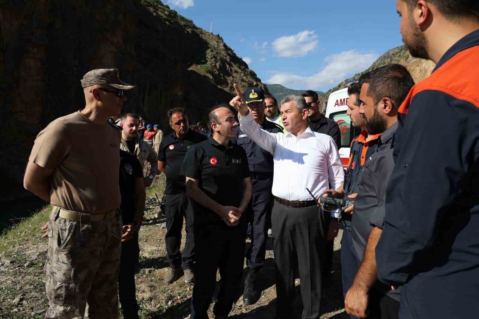 Artvin’de kayıp babayı arama çalışmaları 16’ıncı gününde sürüyor