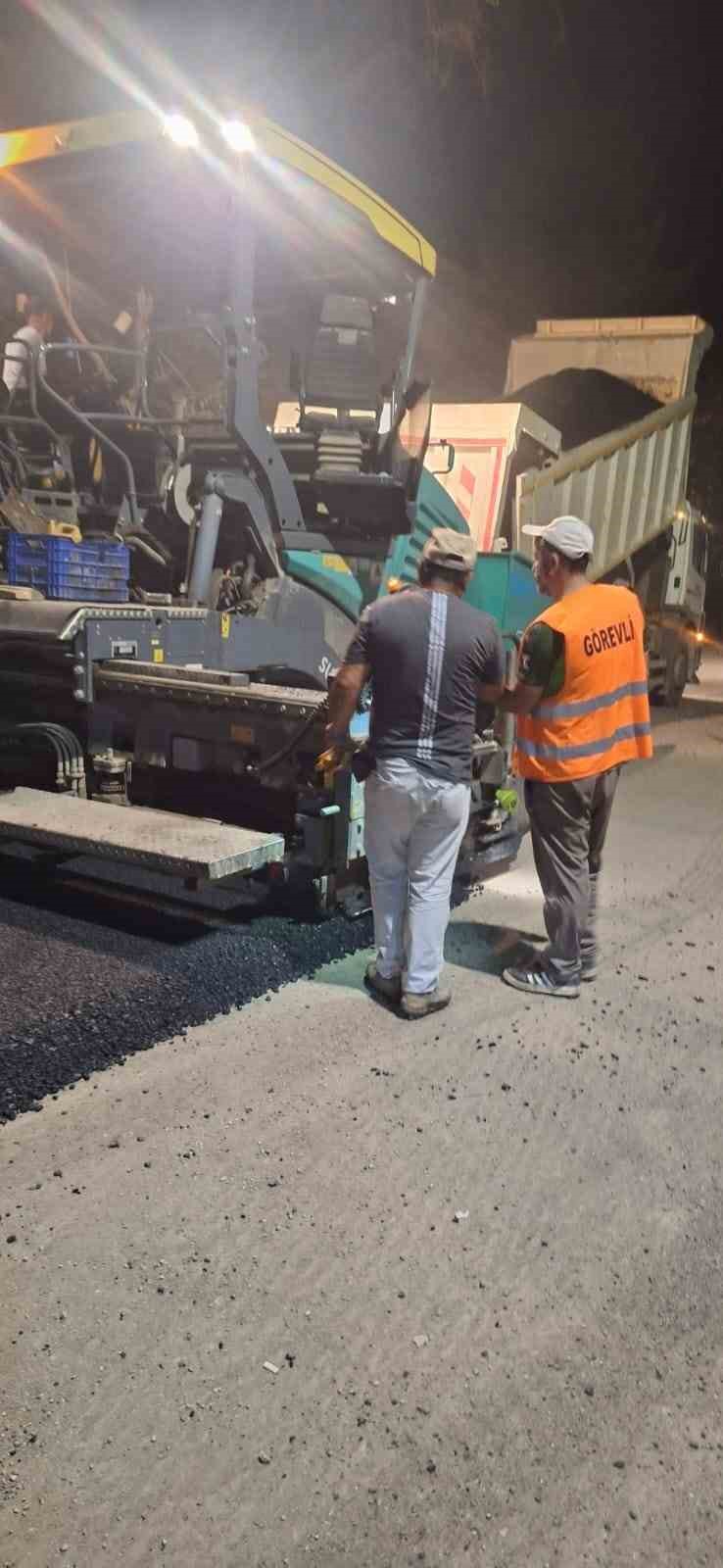 Tunceli’de temizlik ve asfalt çalışmaları gece gündüz sürüyor