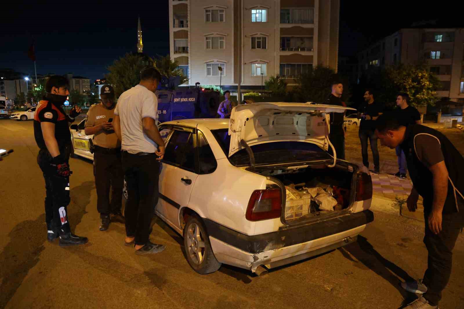 Ehliyetsiz yakalanan 16 yaşındaki çocuk sürücü ve araç sahibine 80 bin lira ceza