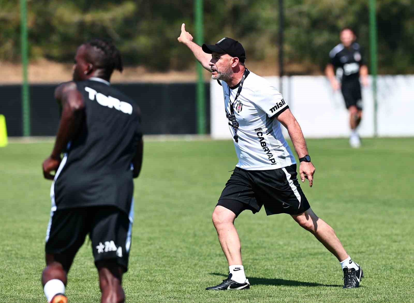 Beşiktaş, yeni sezon hazırlıklarının İstanbul etabını tamamlandı