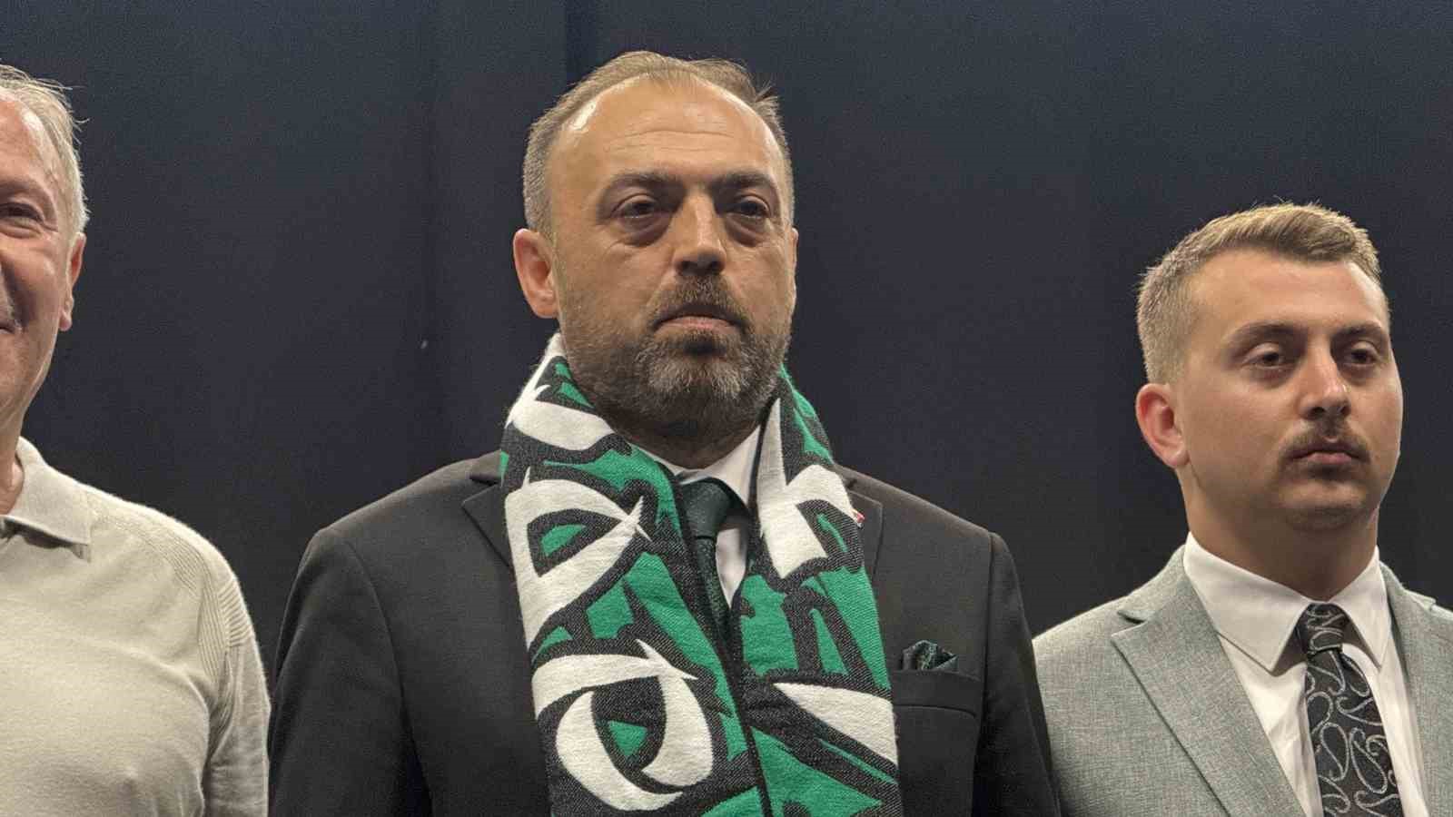 Sakaryaspor Başkanı Enes Zengin: "Yarım kalan hikayeyi baştan yazacağız"