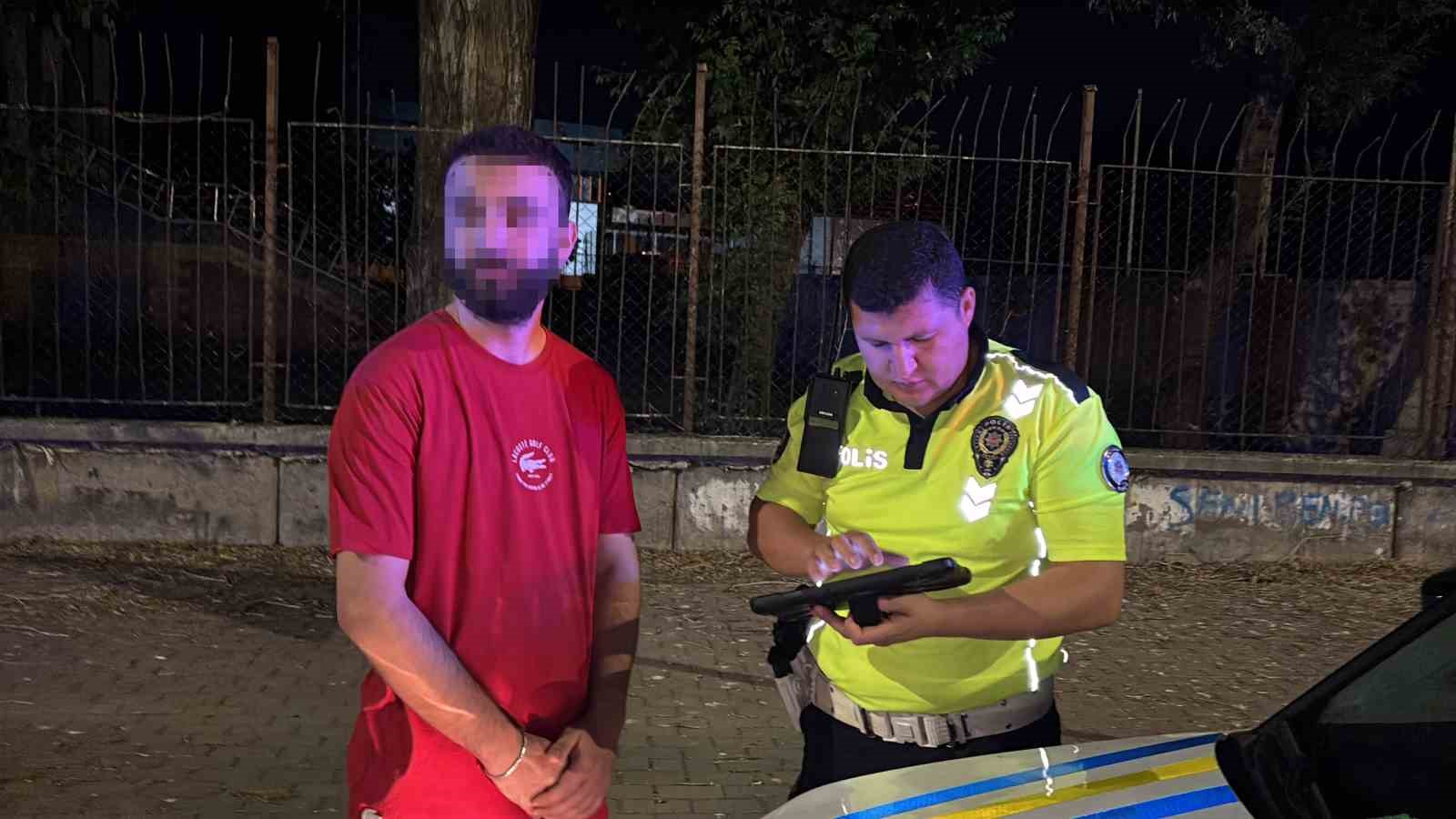 Alkollü sürücü ile polisin nefes kesen kovalamacası kamerada