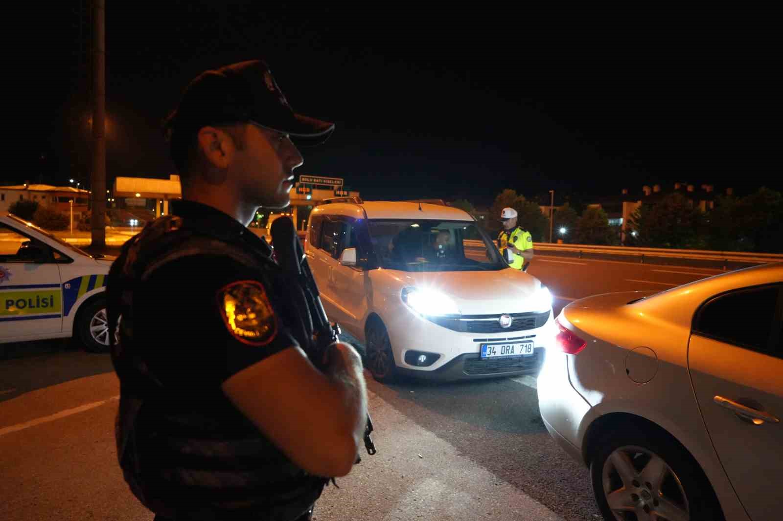 İstanbul ile Ankara’nın köprüsü Bolu geçişinde NATO denetimleri