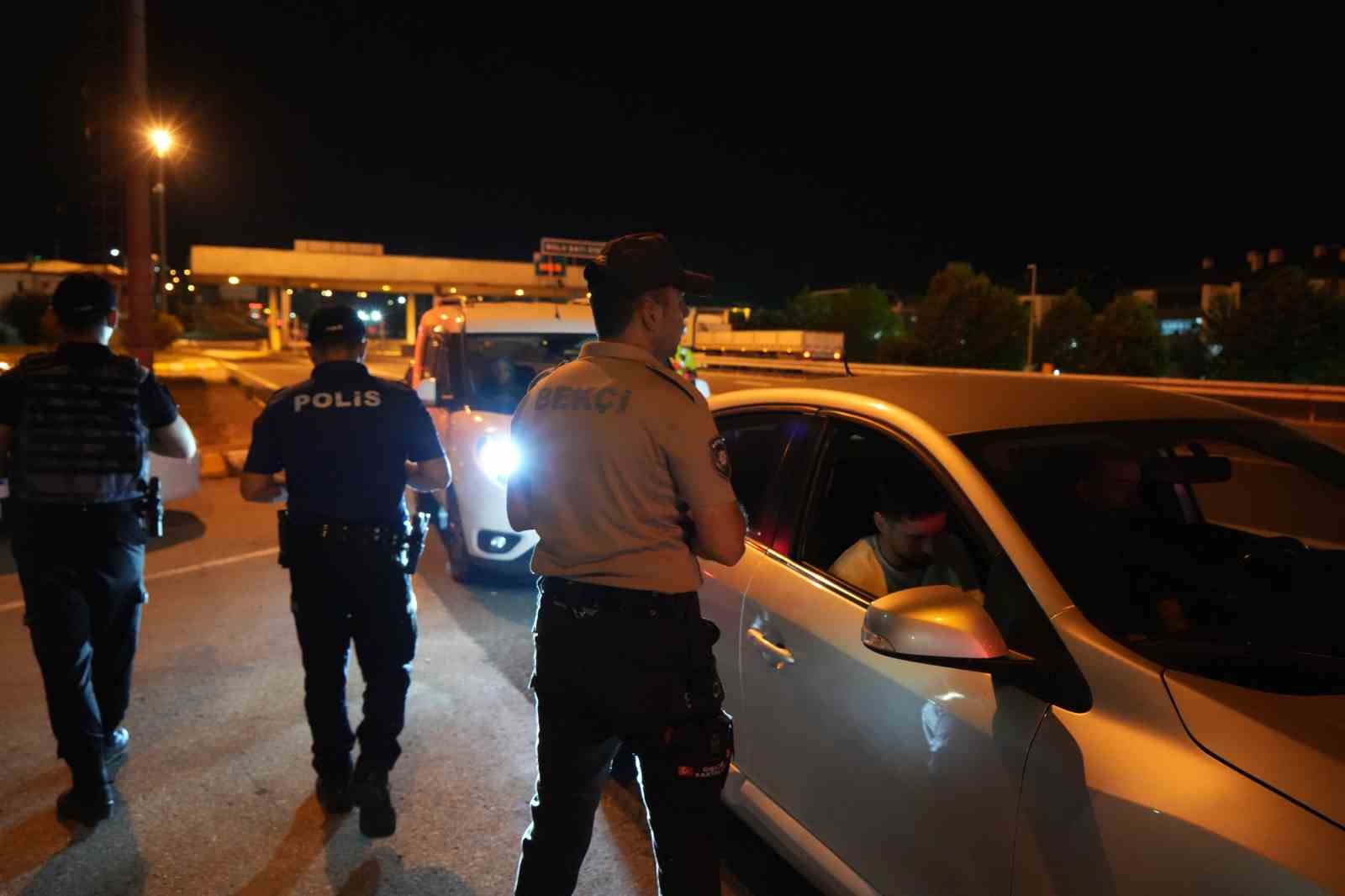 İstanbul ile Ankara’nın köprüsü Bolu geçişinde NATO denetimleri