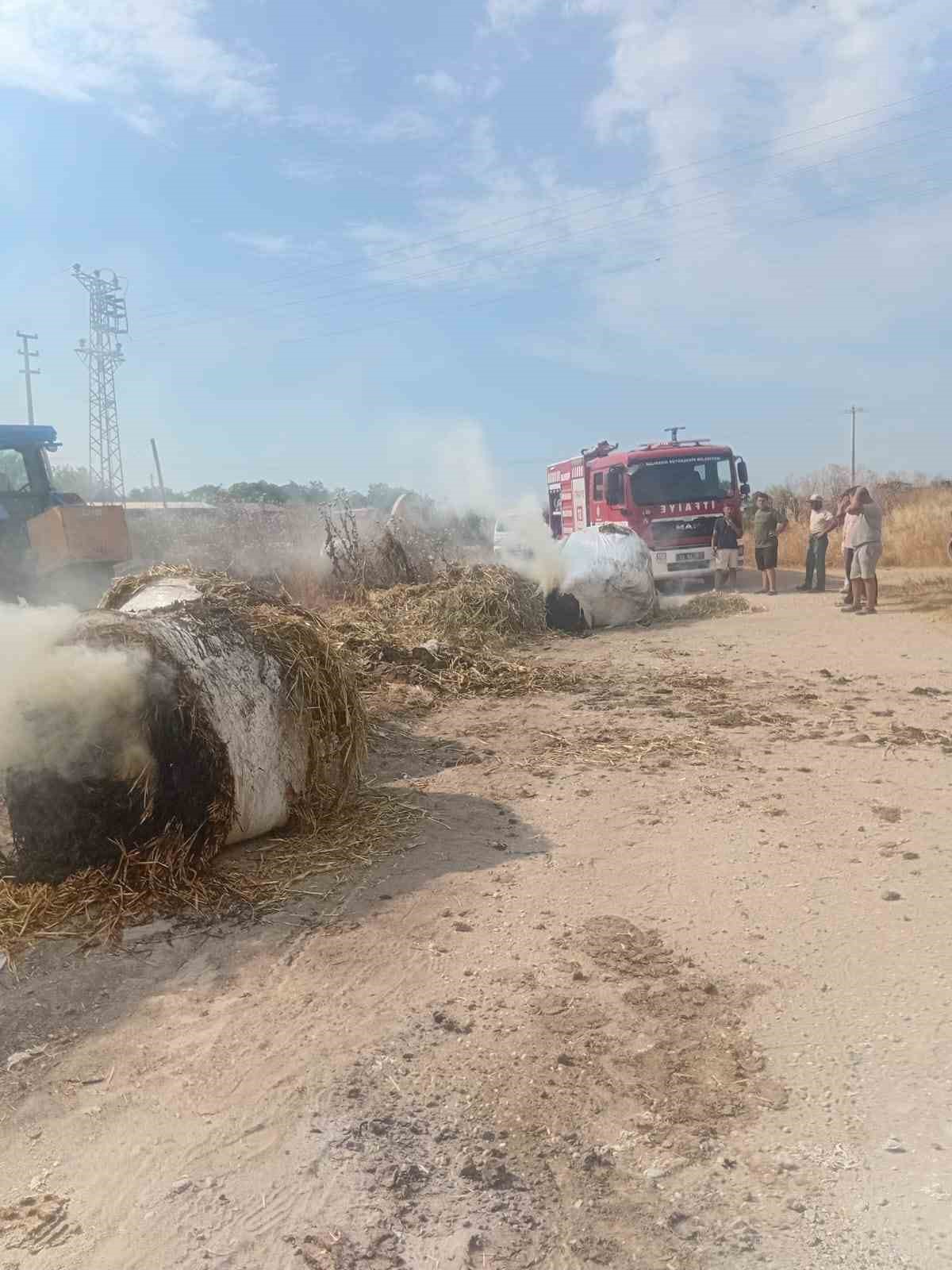 Susurluk’ta çıkan yangında 1 ton saman kullanılamaz hale geldi