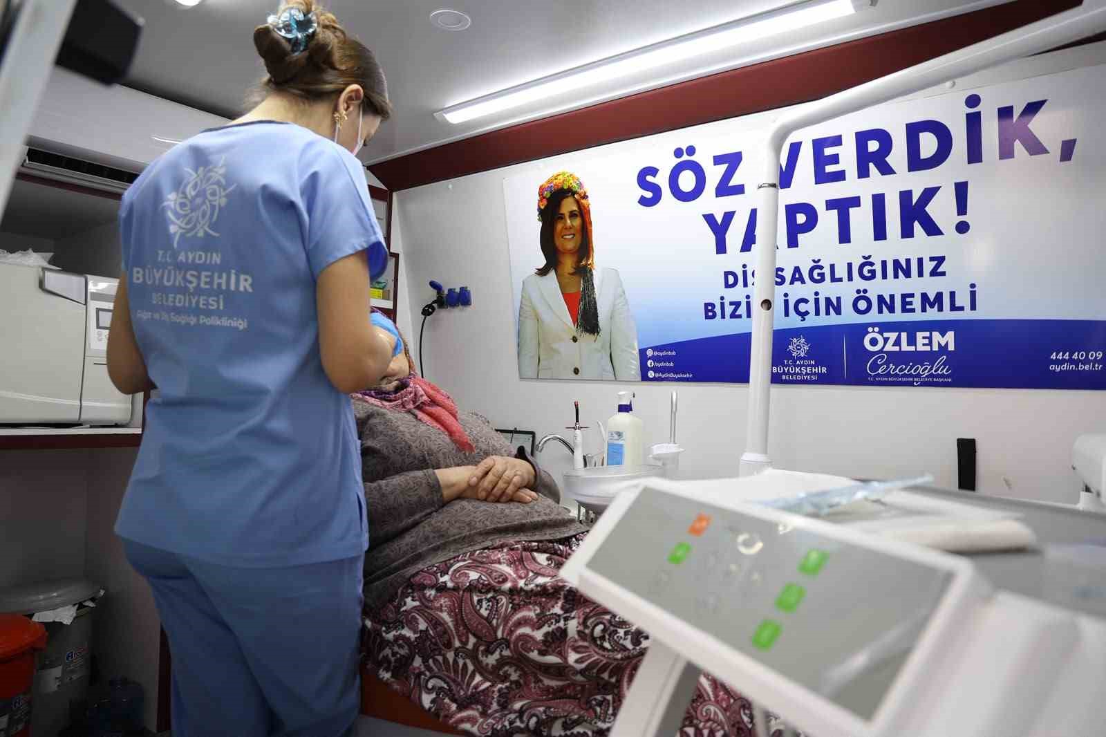 Mobil diş klinikleri 3 ilçede vatandaşlarla buluştu