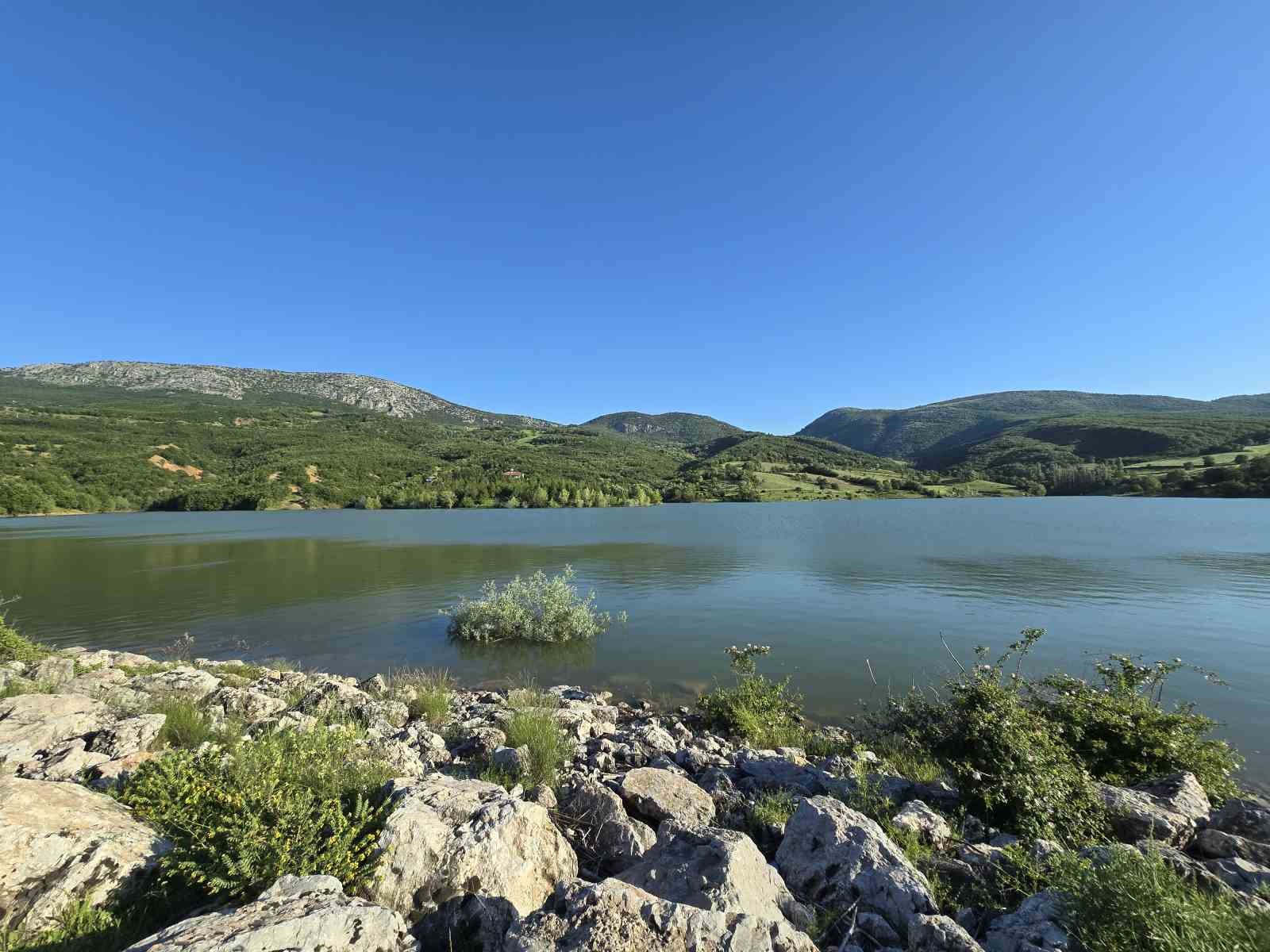 Yozgat’ta yeşilin her tonu saklı güzellik Pelitli Göl’de