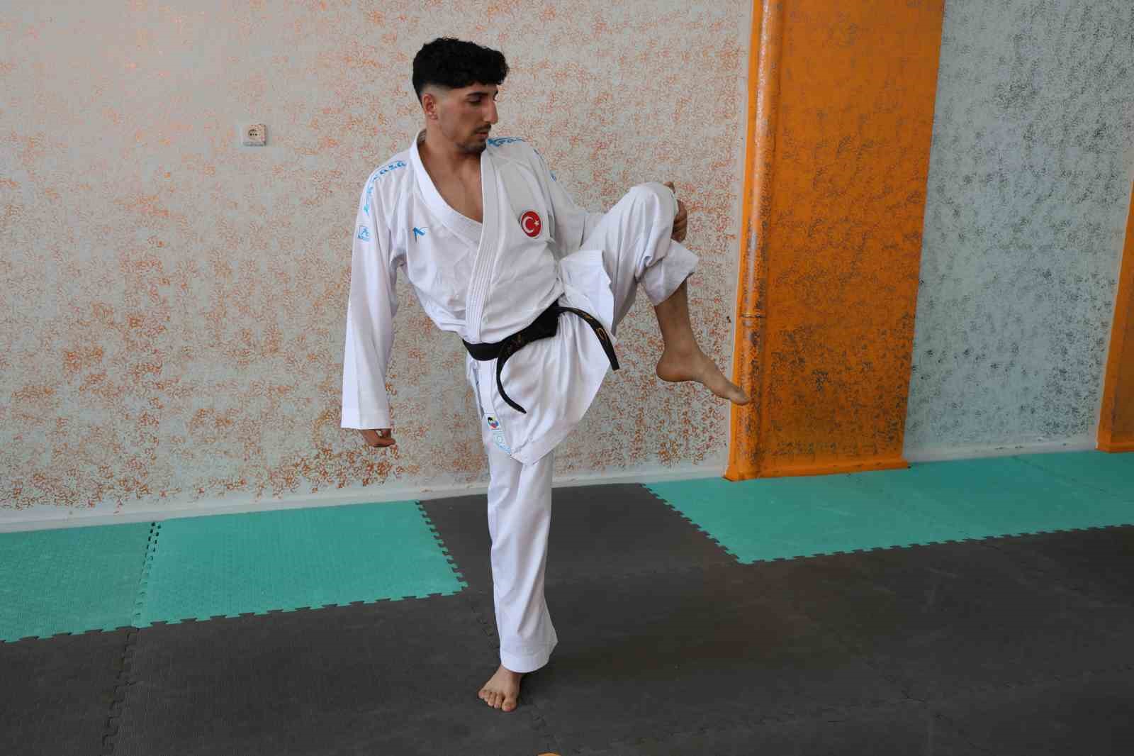 Adanalı milli karateci gözünü olimpiyatlara dikti