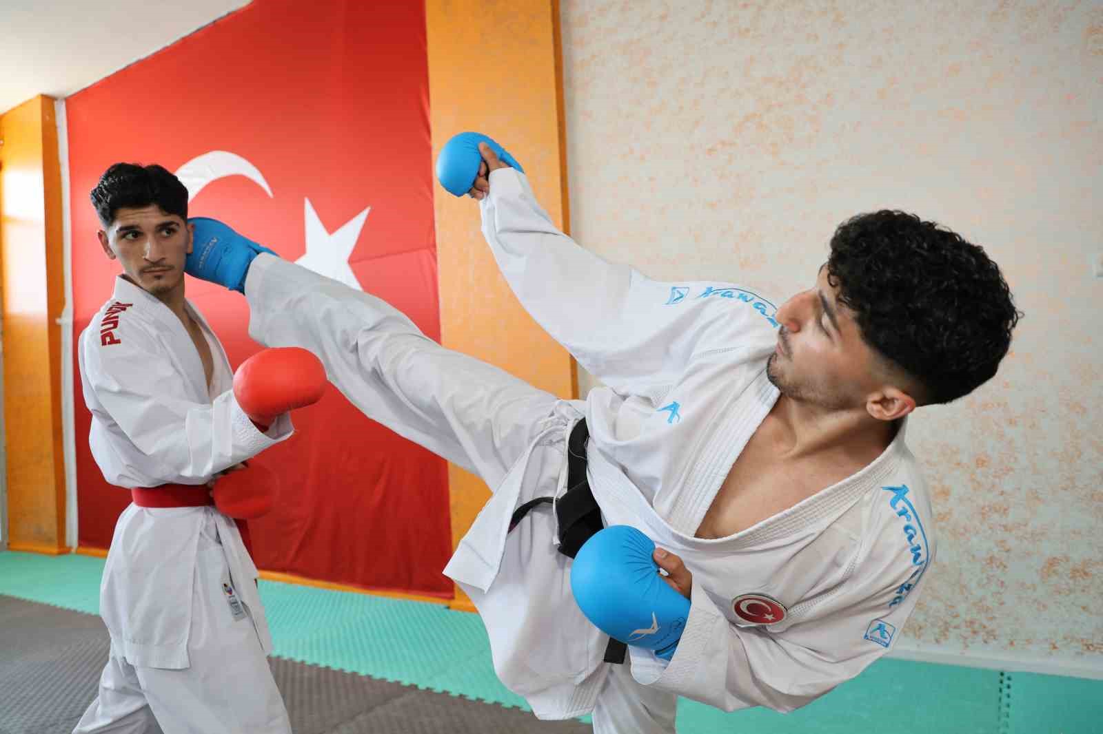 Adanalı milli karateci gözünü olimpiyatlara dikti
