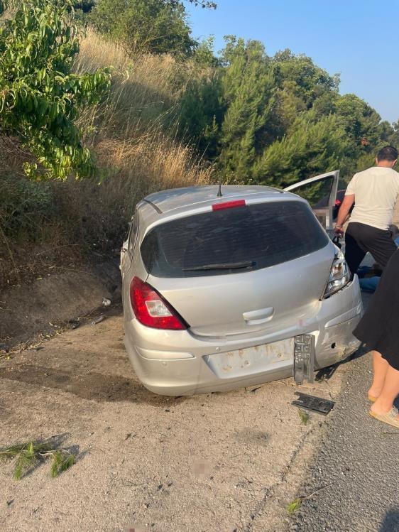 Balıkesir’de şarampole uçan otomobilde 1 kişi yaralandı