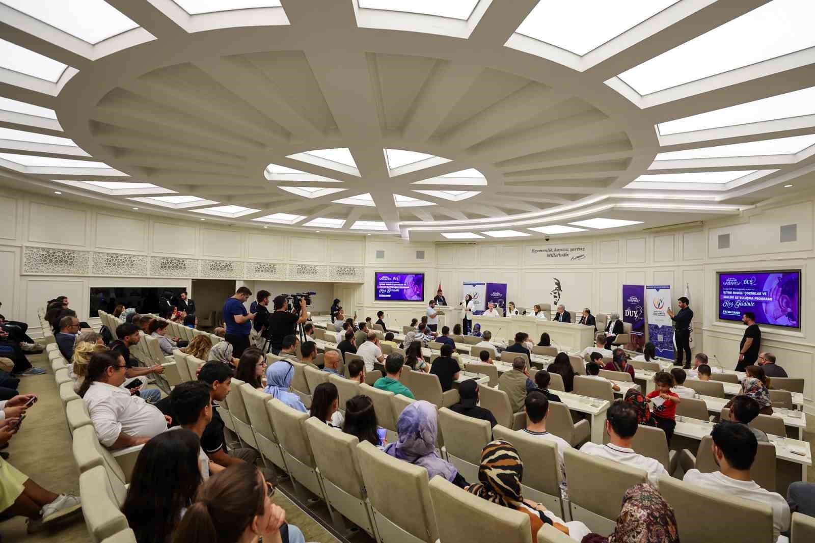 Gaziantep Büyükşehir’den deprem bölgesindeki işitme kayıplı çocuklara umut olan proje