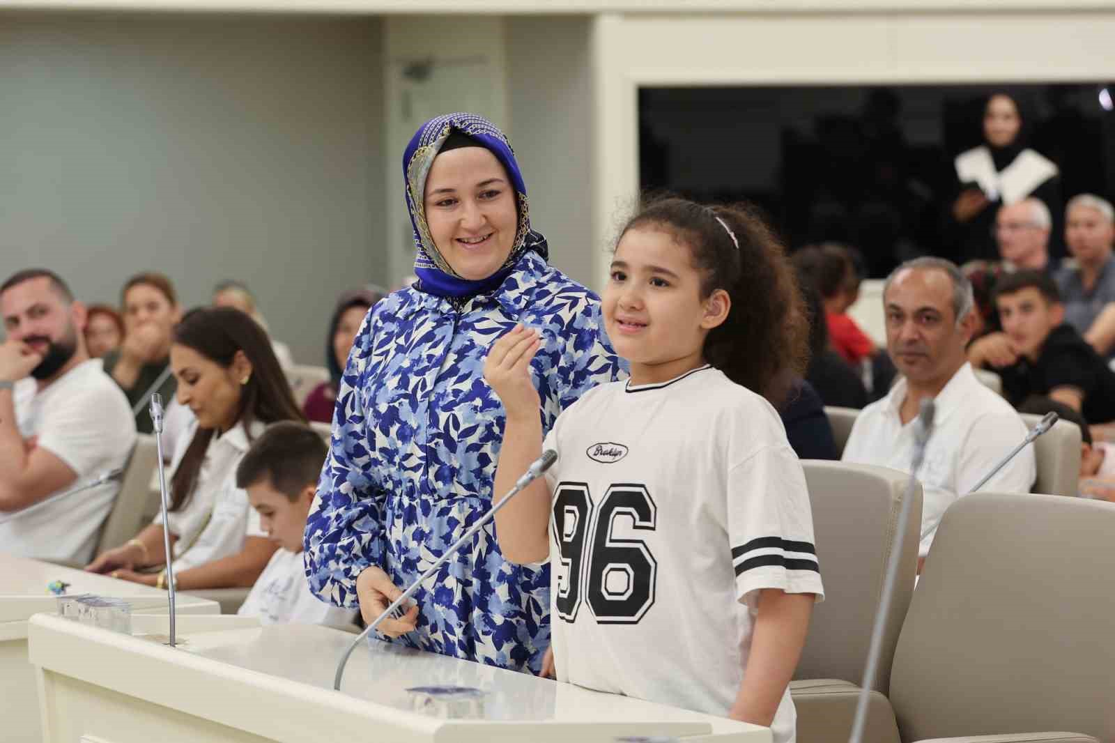 Gaziantep Büyükşehir’den deprem bölgesindeki işitme kayıplı çocuklara umut olan proje